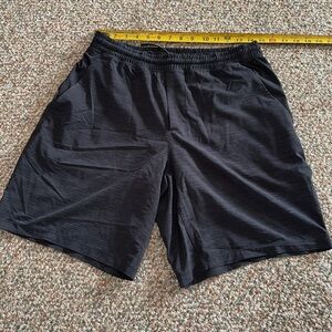 Lululemon men shorts size L black heather